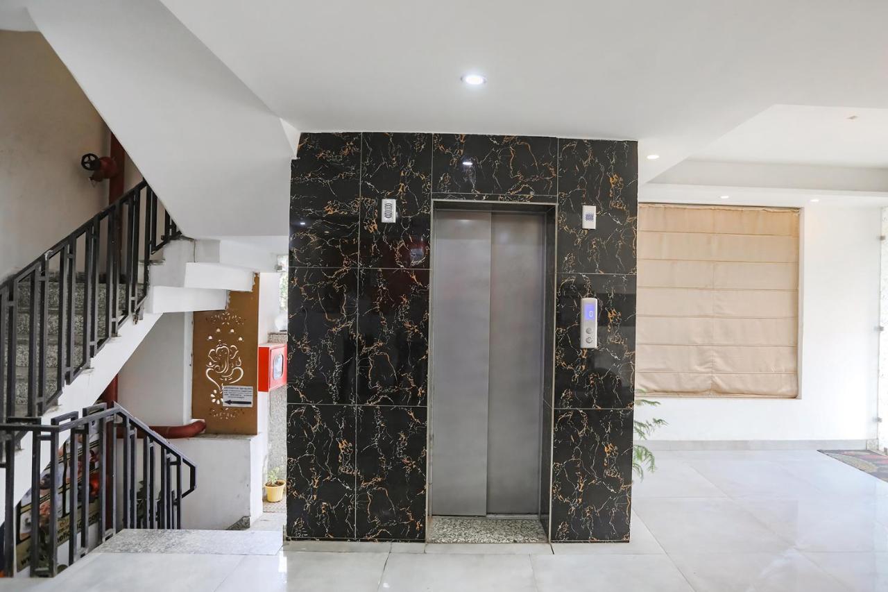 Fabhotel F9 Sector 19 Noida Exterior photo